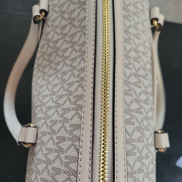 Michael Kors Beige and Gold Bag